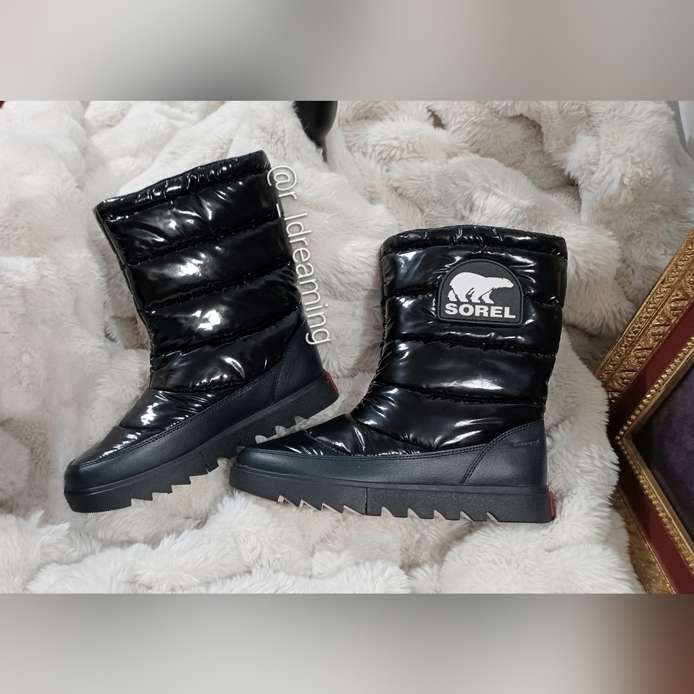 NWOT Sorel Black Joan Of Arctic Next Lite Mid Puffy Boot Size 8